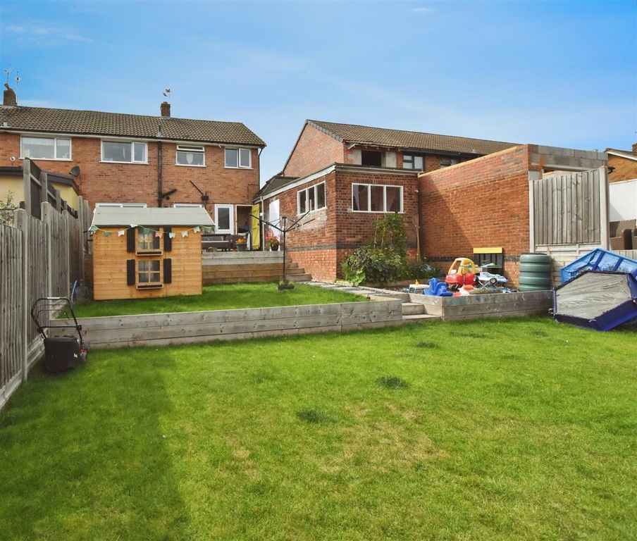 Property photo 2 of 13 Rear Gardens