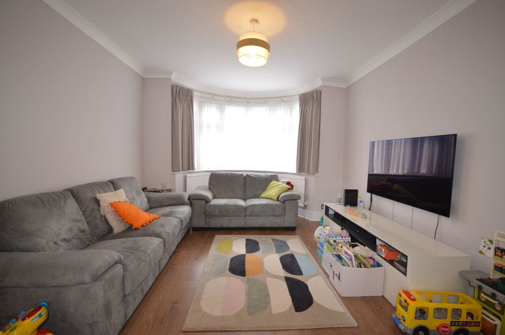 Property photo 2 of 19
