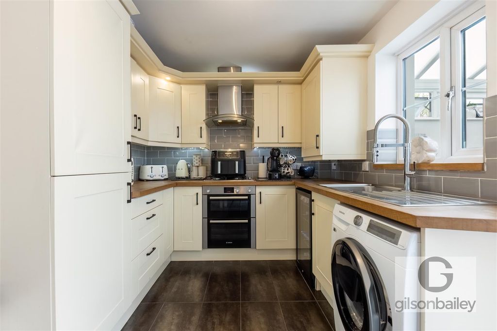 Property photo 2 of 33 Gb-6.Jpg