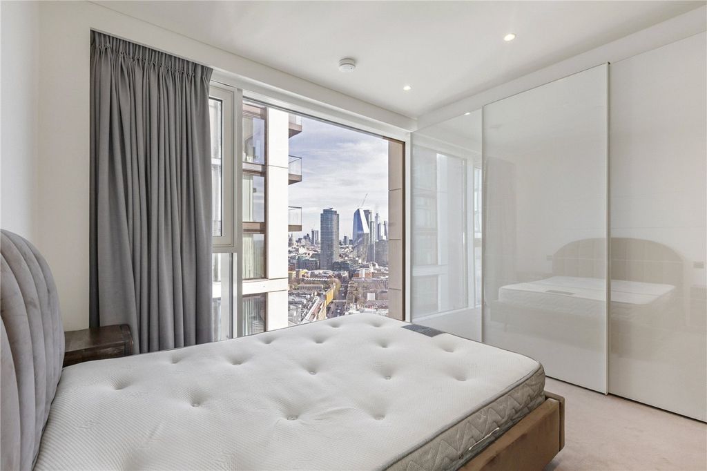 Property photo 3 of 20 Picture No. 12