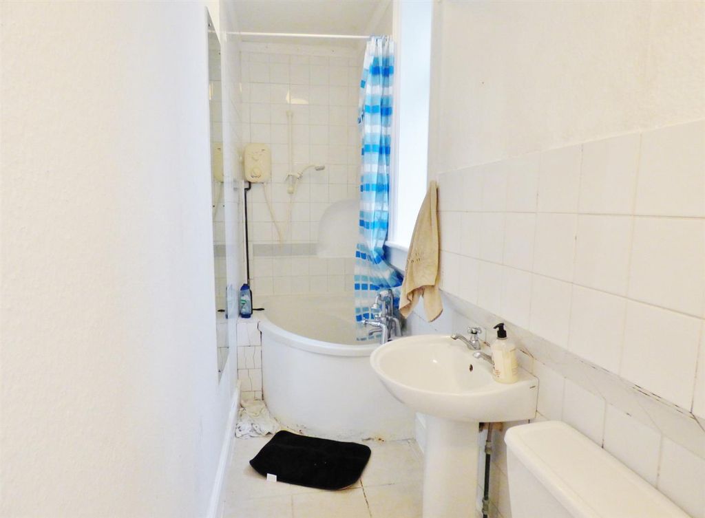 Property photo 3 of 6 i4Ai0Afvbuxwo7D8Ol6Kpb2Hu44.Jpg