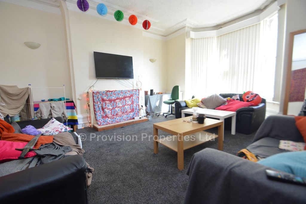 Property photo 1 of 14 Photo