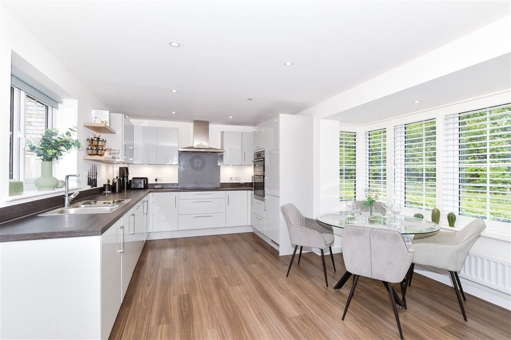 Property photo 3 of 12 Kitchen/Breakfast Room