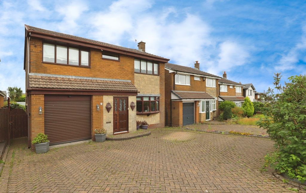Property photo 1 of 23