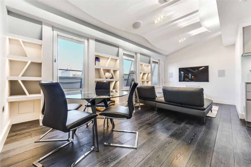 Property photo 2 of 10 Picture No. 11