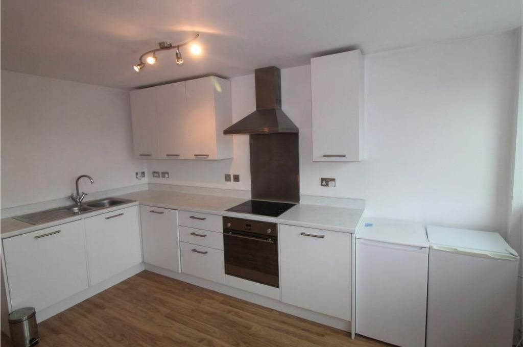 Property photo 3 of 5 Kitchen