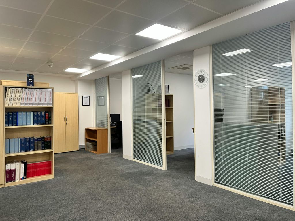 Property photo 3 of 8 20250423_160819606_Ios.Jpg