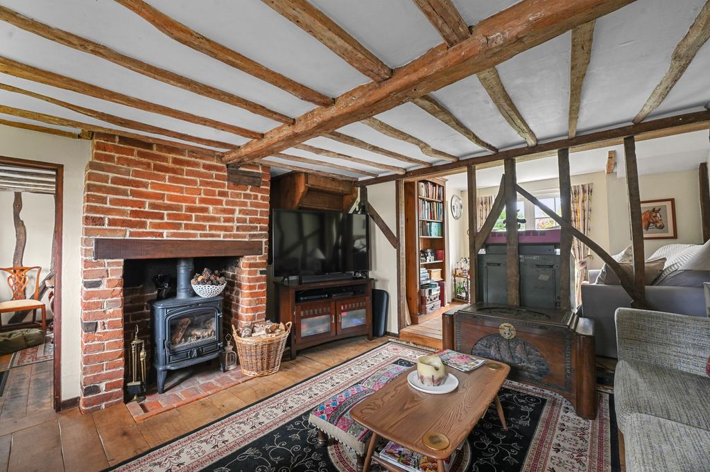 Property photo 2 of 24