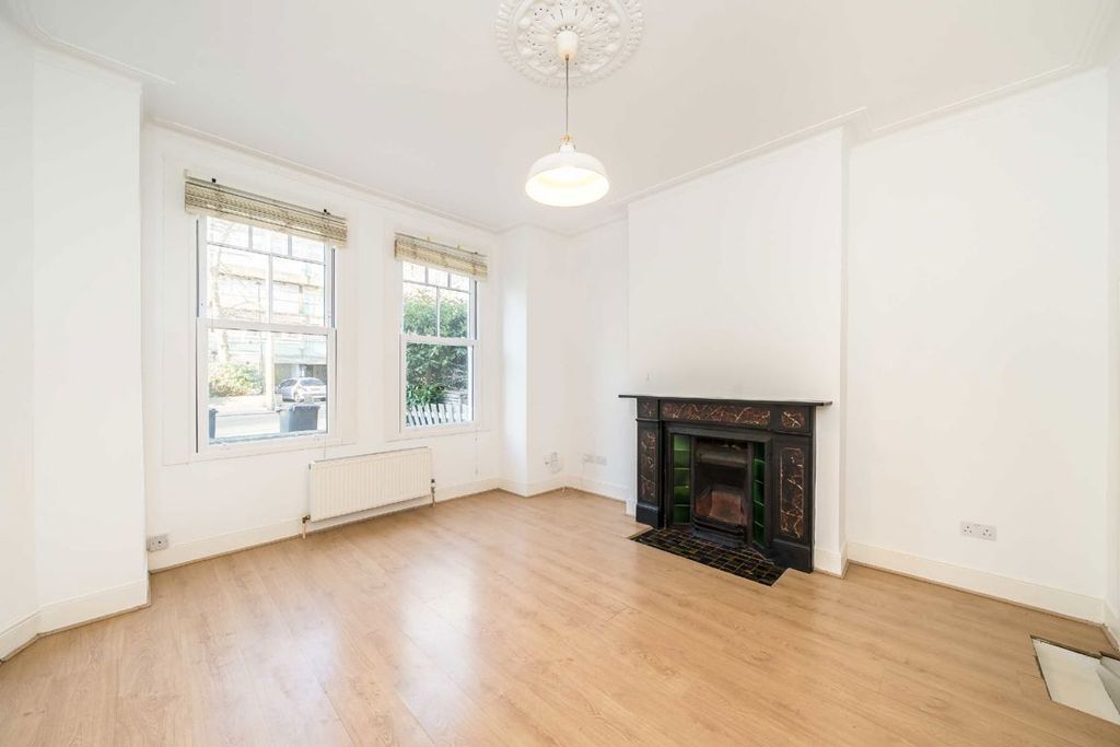 Property photo 2 of 5