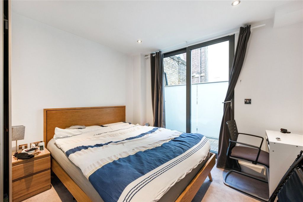 Property photo 3 of 10 Picture No. 05