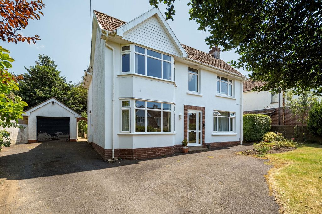 Property photo 3 of 23 1488890 (2)