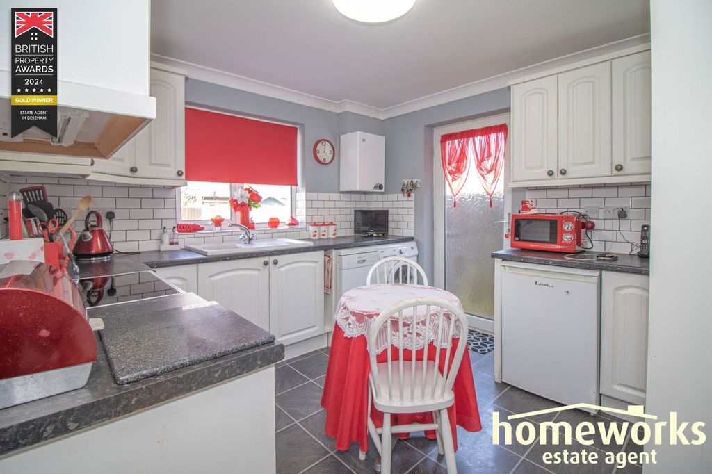 Property photo 3 of 9