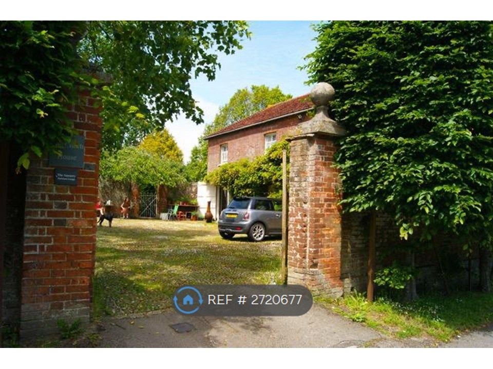 Property photo 3 of 31