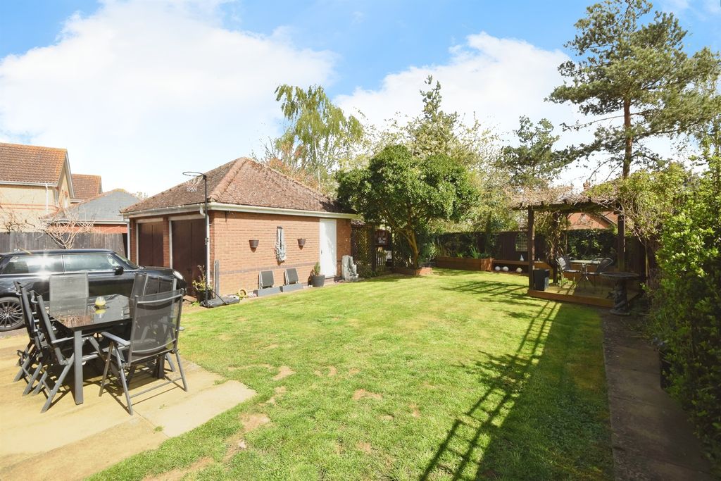 Property photo 3 of 21