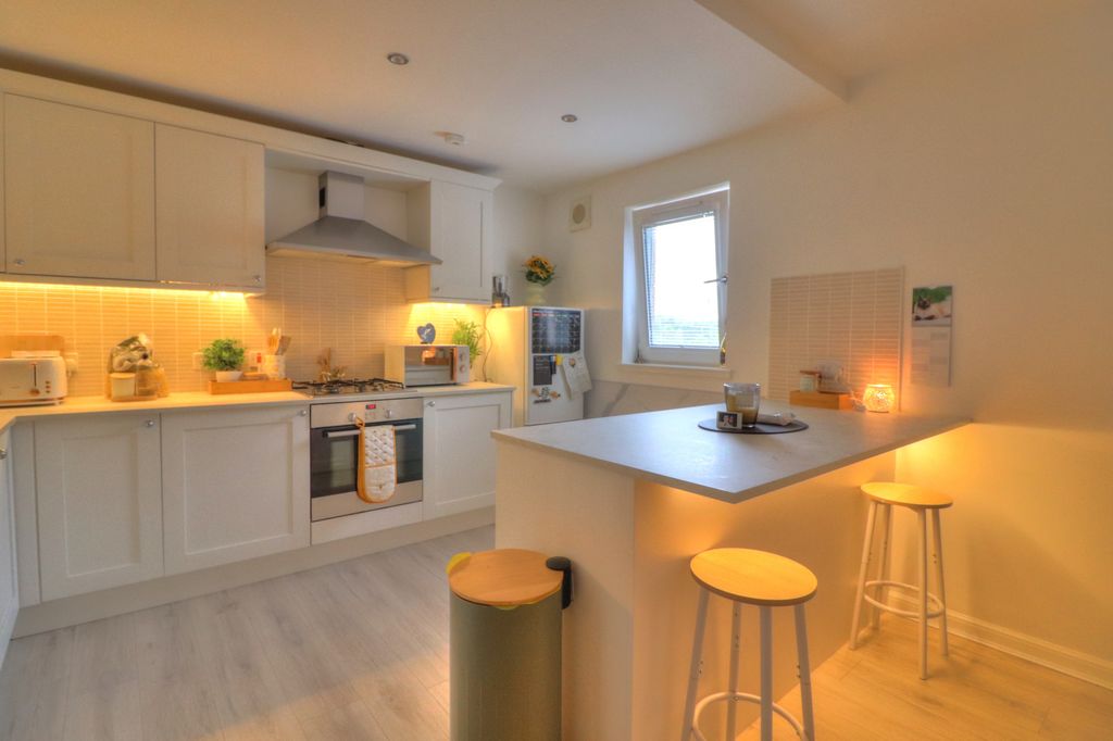 Property photo 3 of 15 Img_8180_1_2