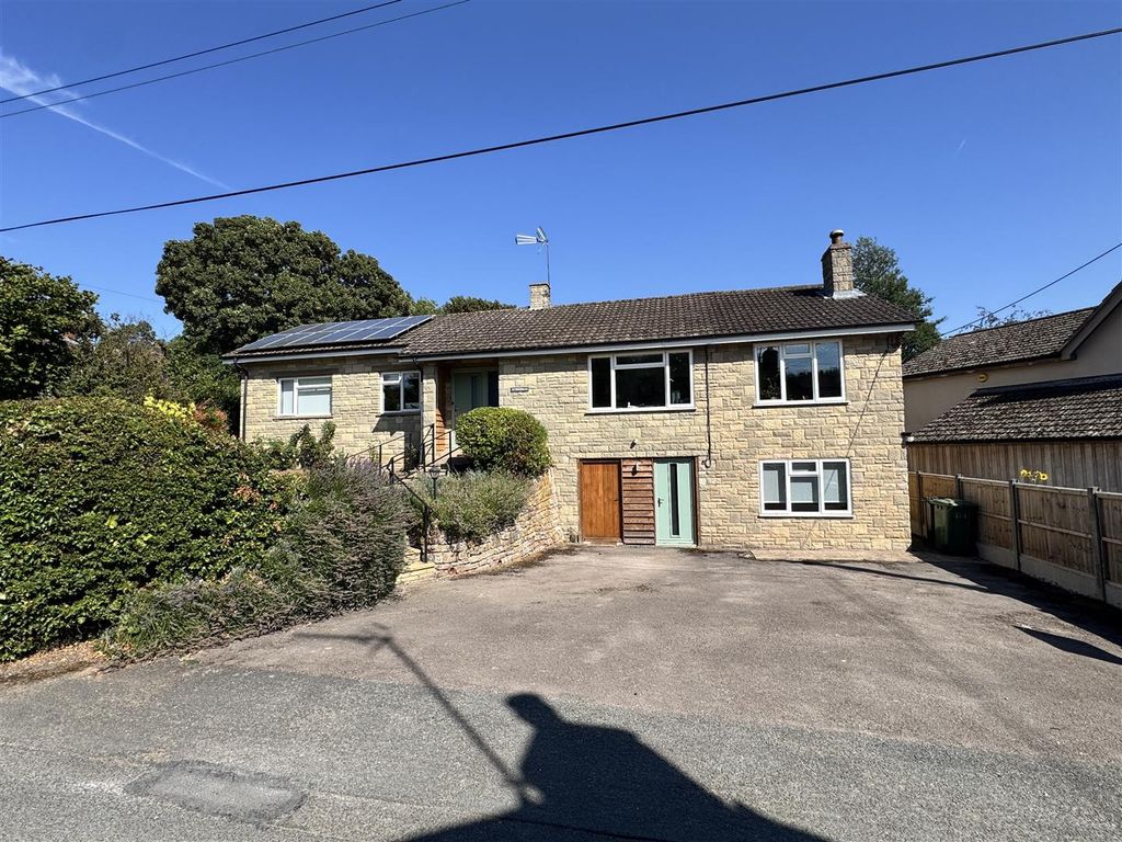 Property photo 1 of 43