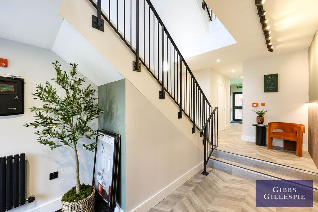 Property photo 2 of 11 Property Image