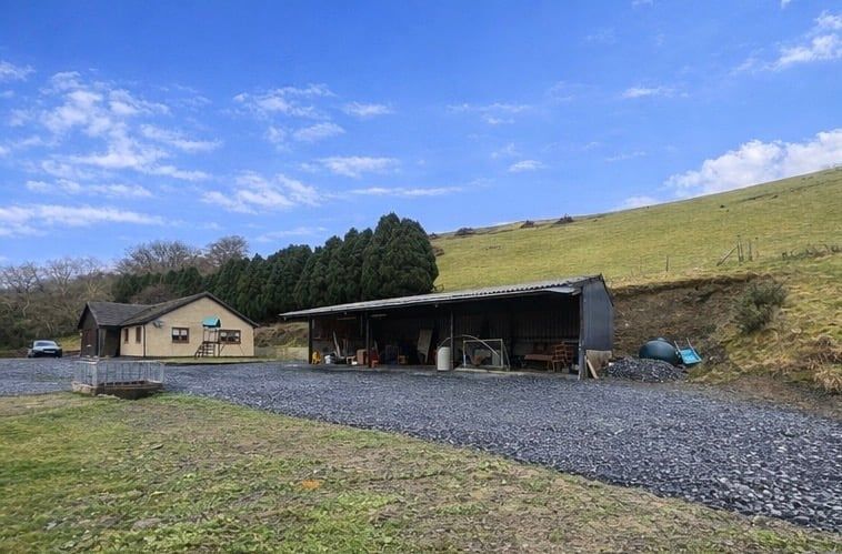 Property photo 1 of 47