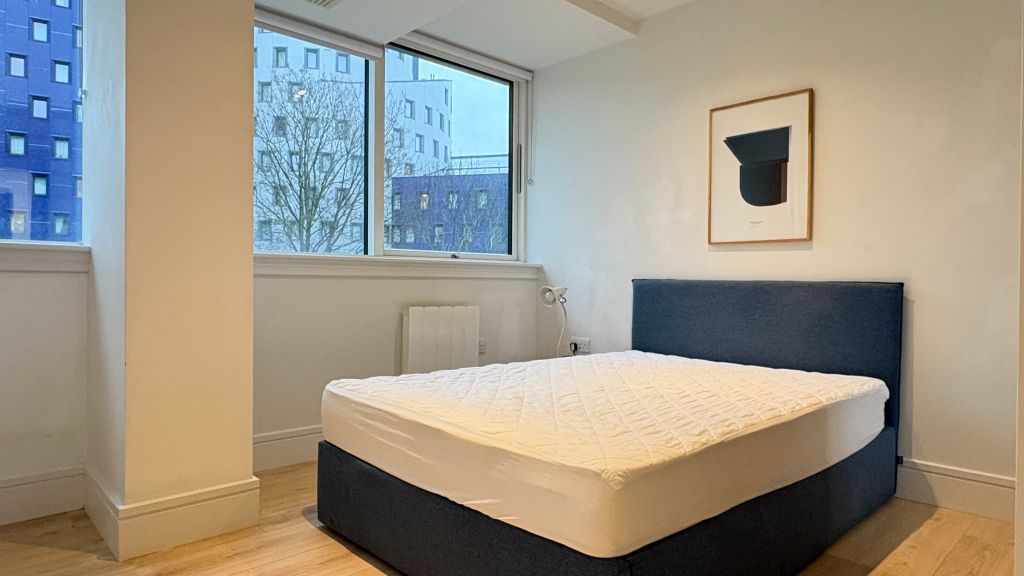 Property photo 3 of 16 Bedroom