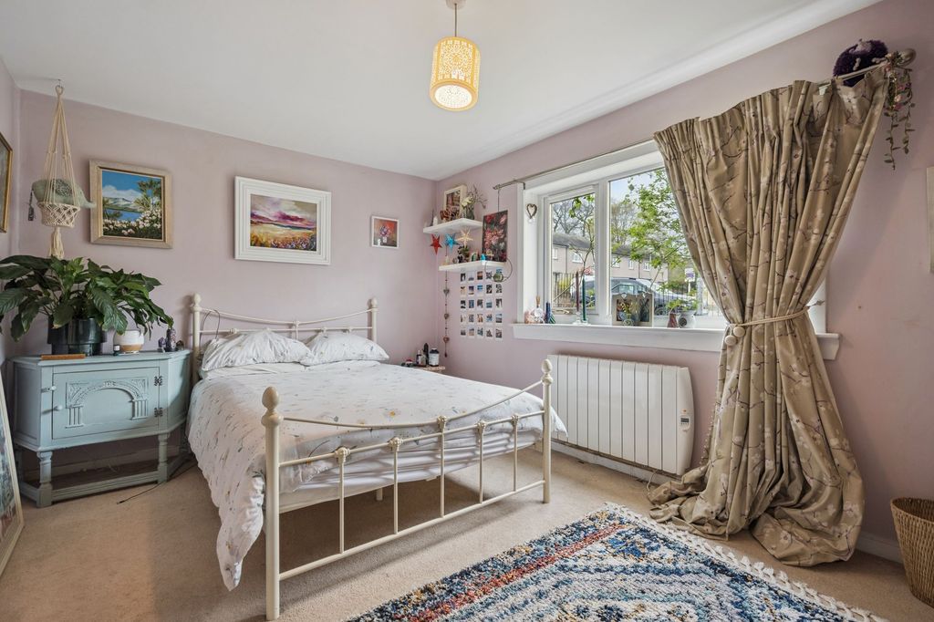 Additional image 9 of 2 bed flat for saleSt. Valery Drive, Stirling FK7