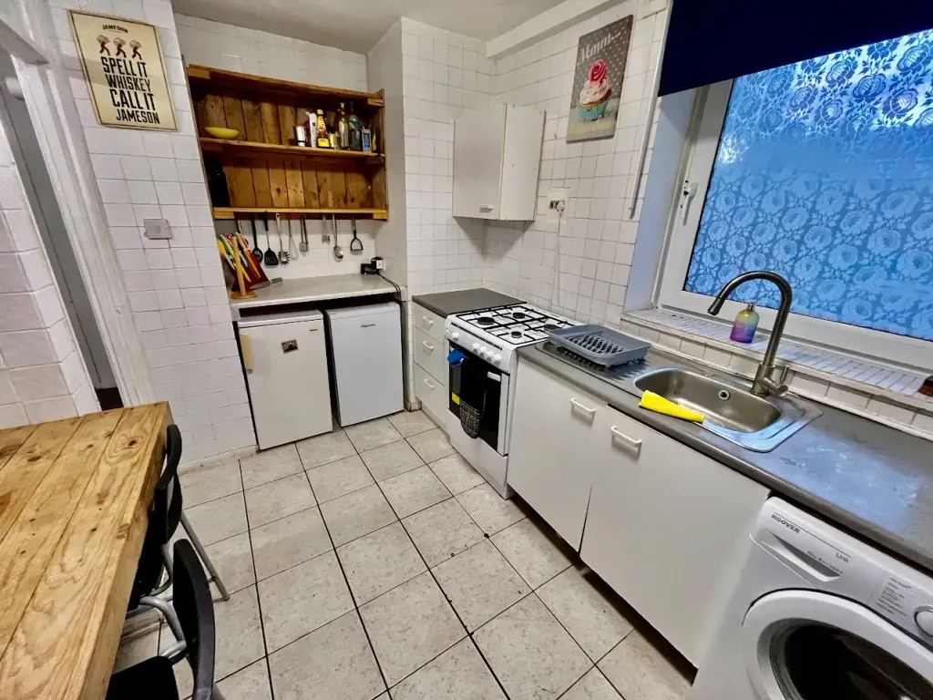 Property photo 3 of 4