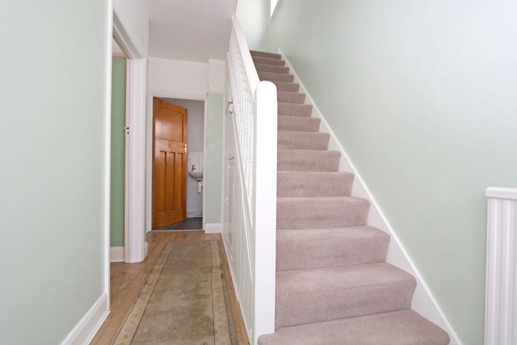 Property photo 3 of 19 3734326