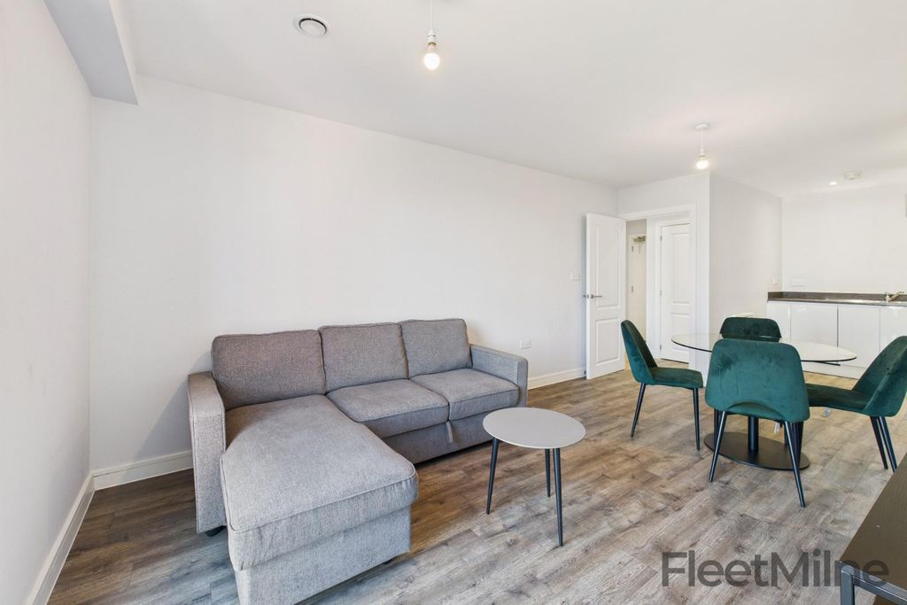 Property photo 3 of 9 Living/Dining Area