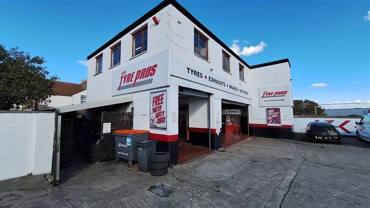 Property photo 1 of 3