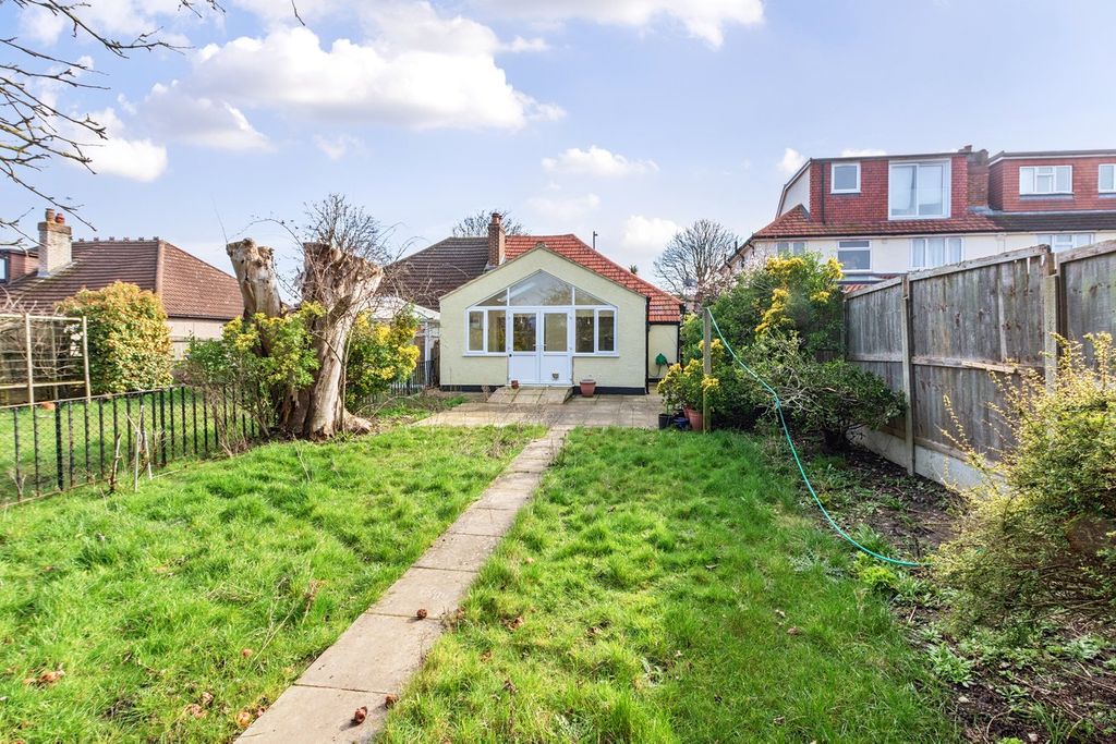 Property photo 2 of 13