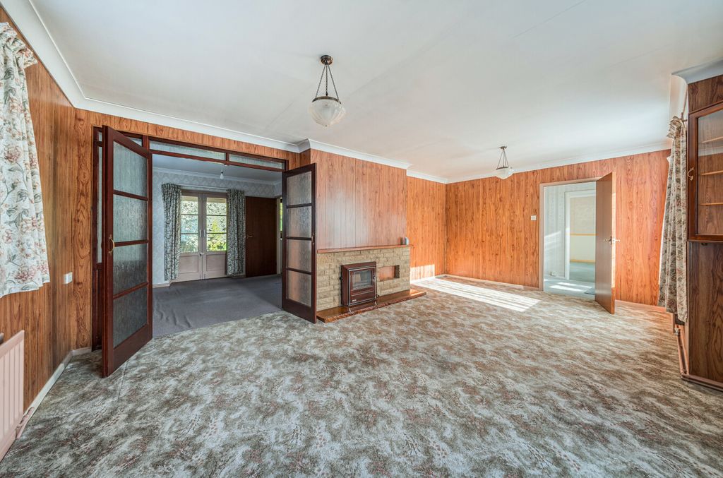 Property photo 3 of 14 1371447-27-68F8B7...