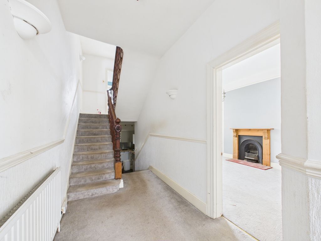 Property photo 3 of 30
