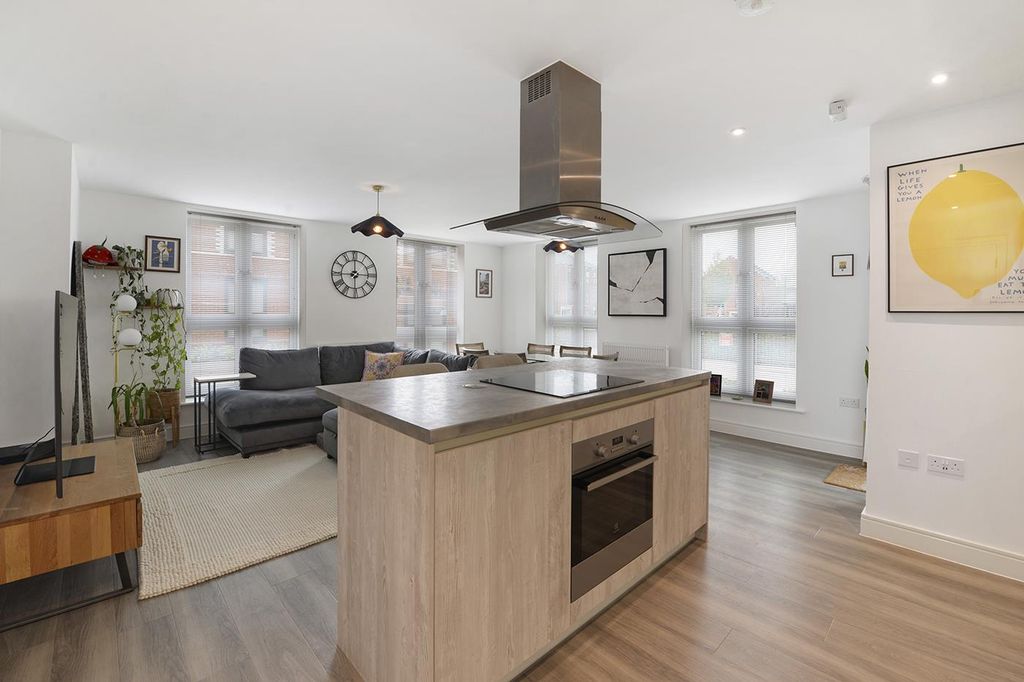Property photo 3 of 13 1Alexander03.Jpg