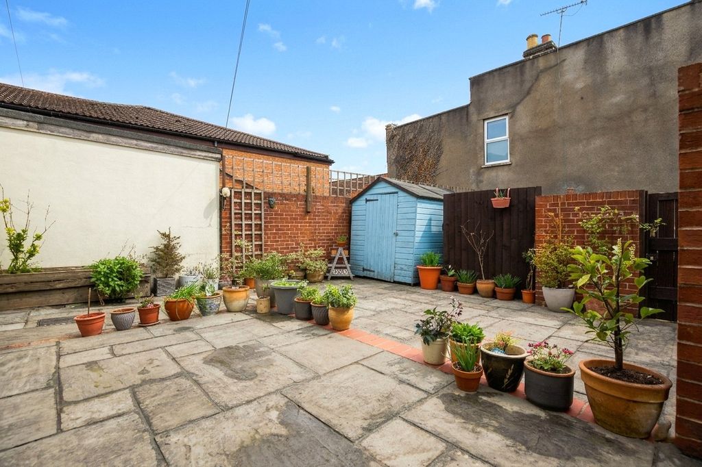 Property photo 3 of 17 Picture No. 34