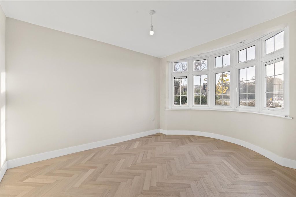 Property photo 3 of 25 12