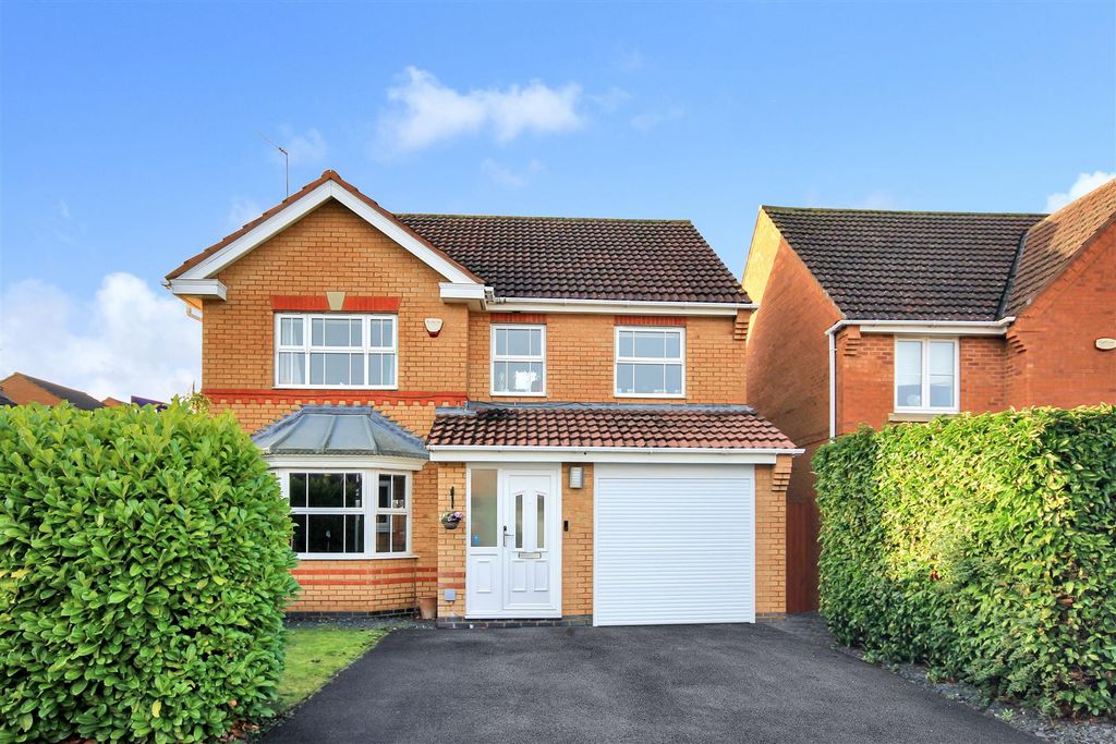 Property photo 1 of 18 Front 1.Jpg