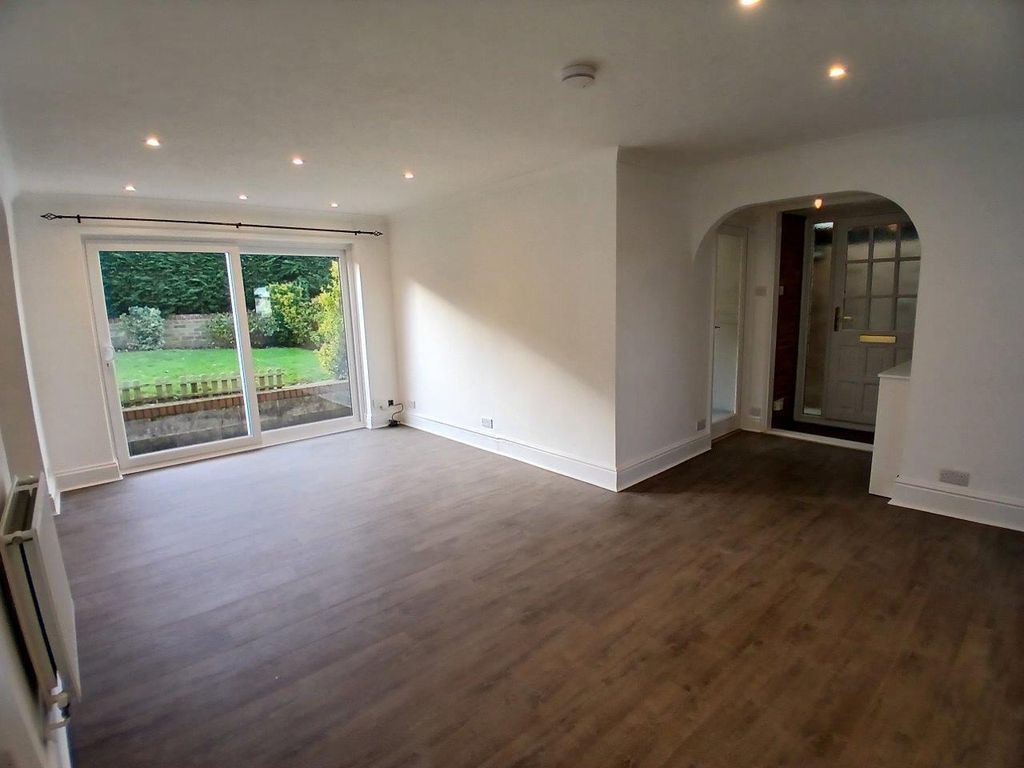 Property photo 2 of 17 2.Jpg