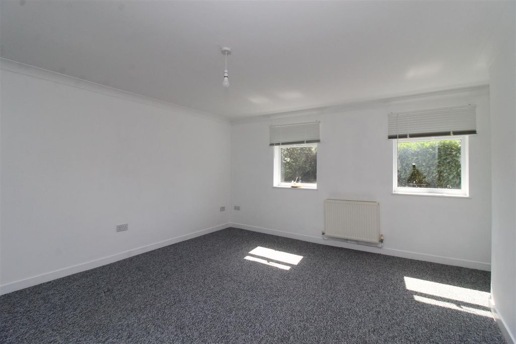 Property photo 2 of 27 Img_5468.Jpg