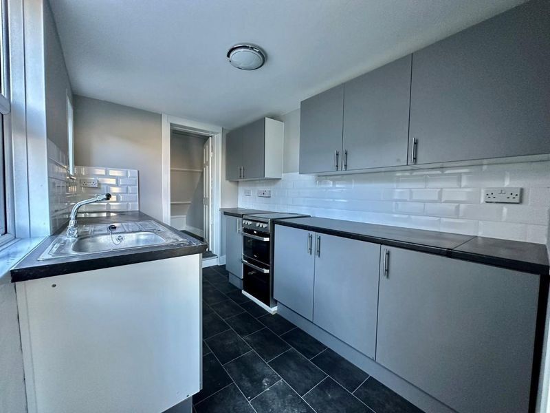 Property photo 2 of 8 Picture 2