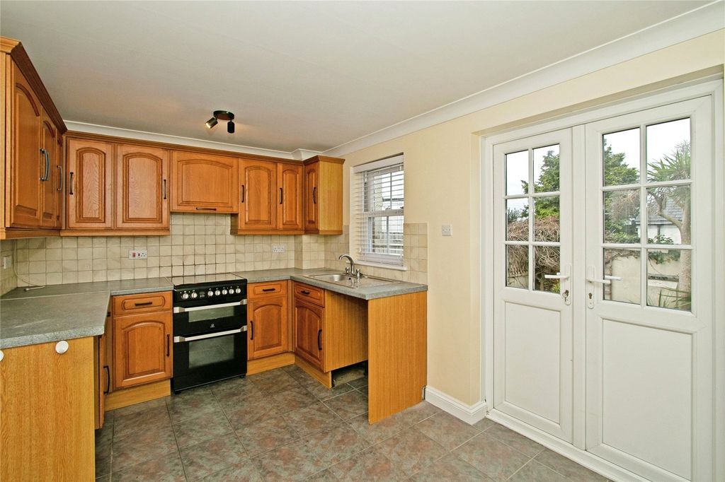 Property photo 3 of 14 Picture No. 09