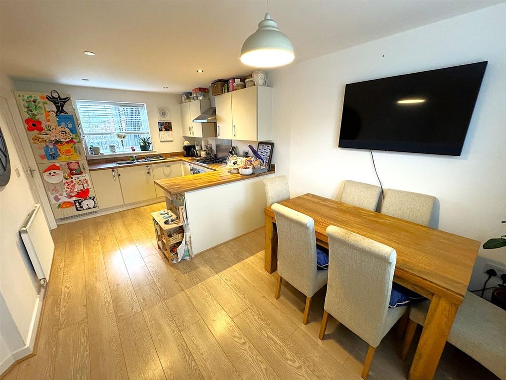 Property photo 3 of 29 47B4.Jpg