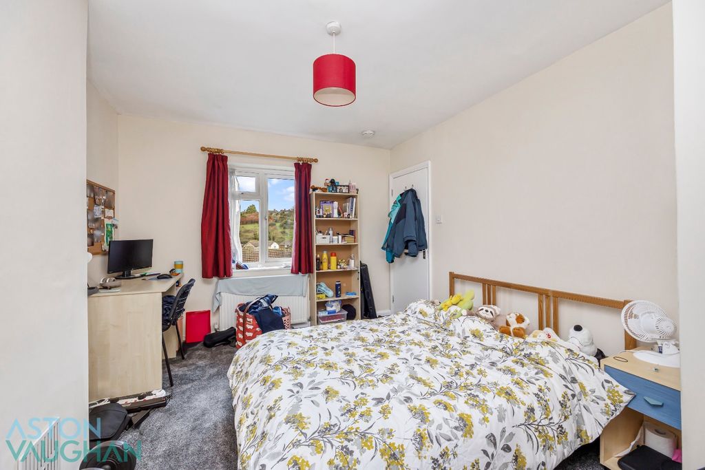 Property photo 2 of 10 4670201