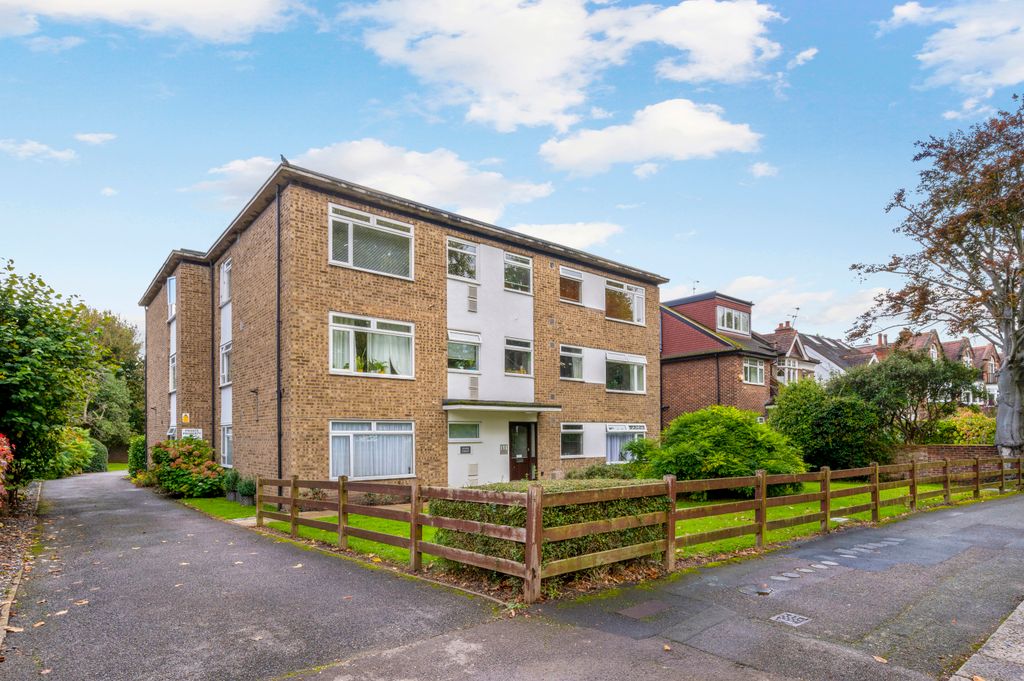 Property photo 1 of 16 Picture No. 17