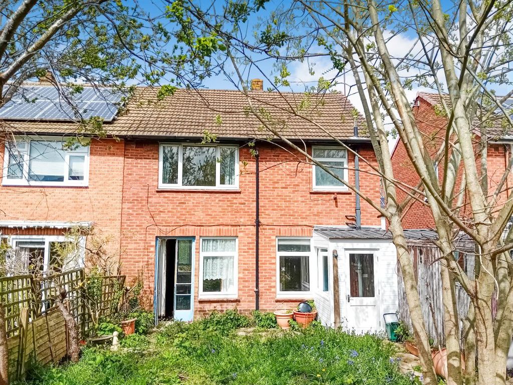 Property photo 2 of 11