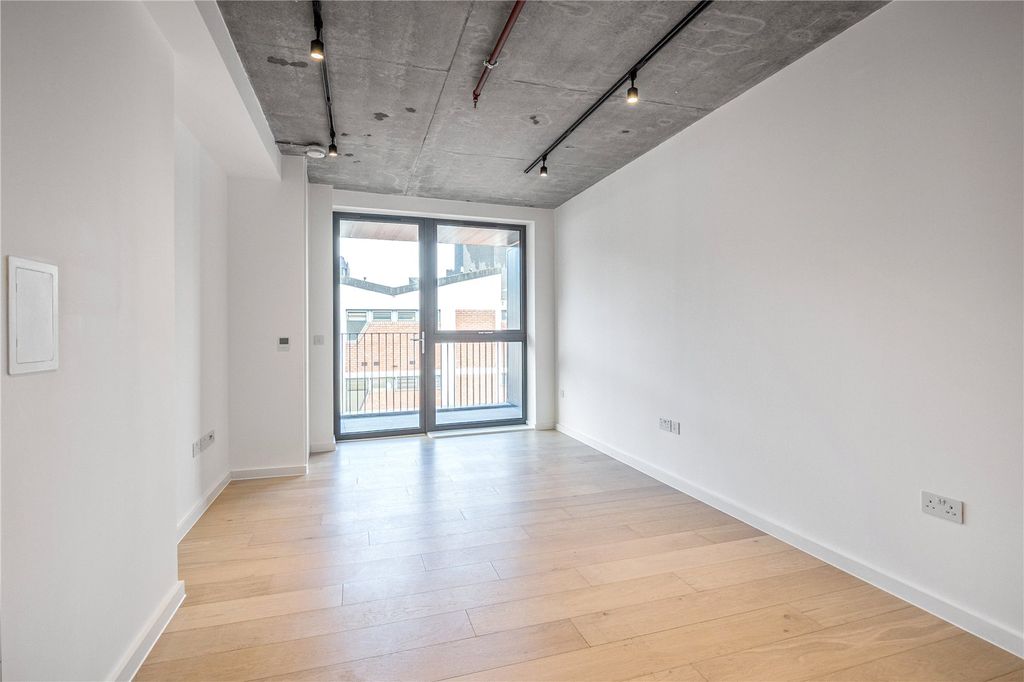 Property photo 1 of 24 Reception Room