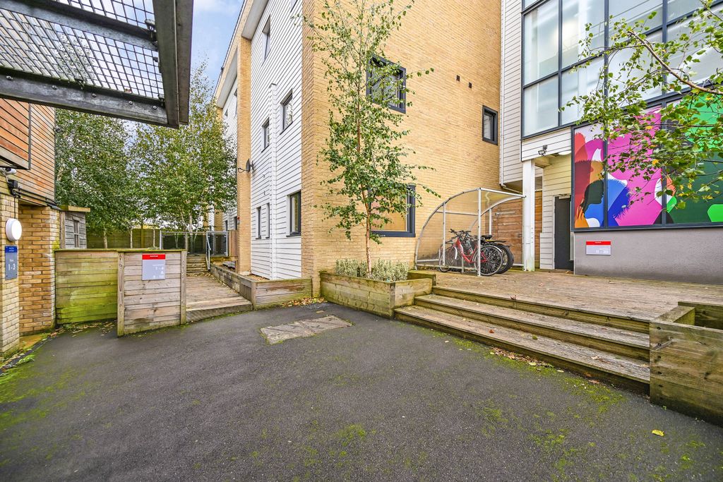 Property photo 2 of 31 Sketch_Ph31_6291213