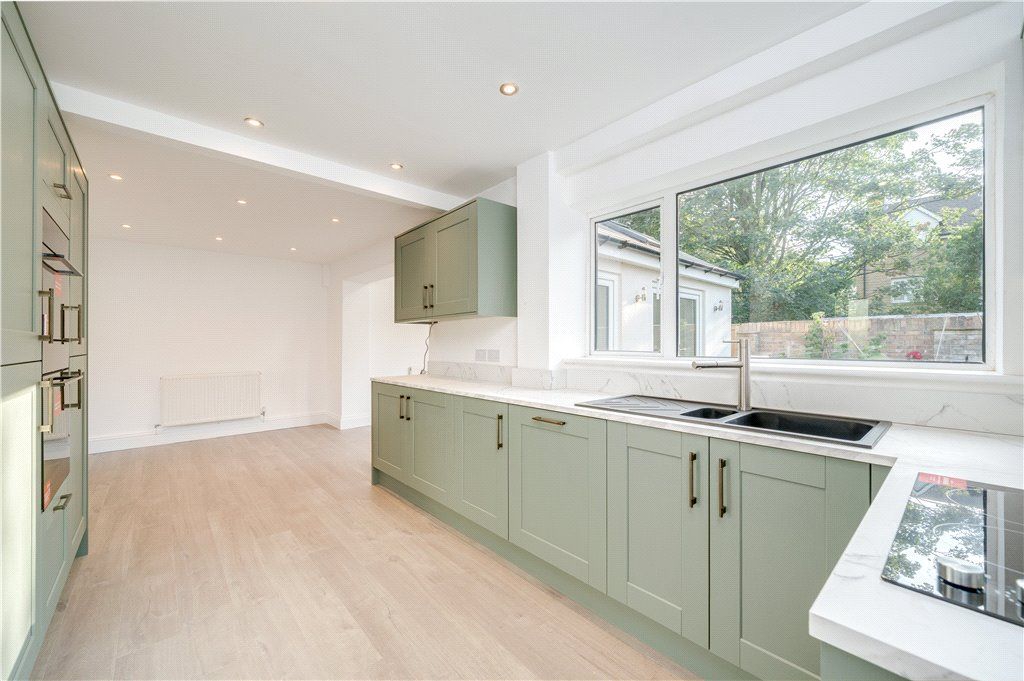 Property photo 2 of 15 Kitchen