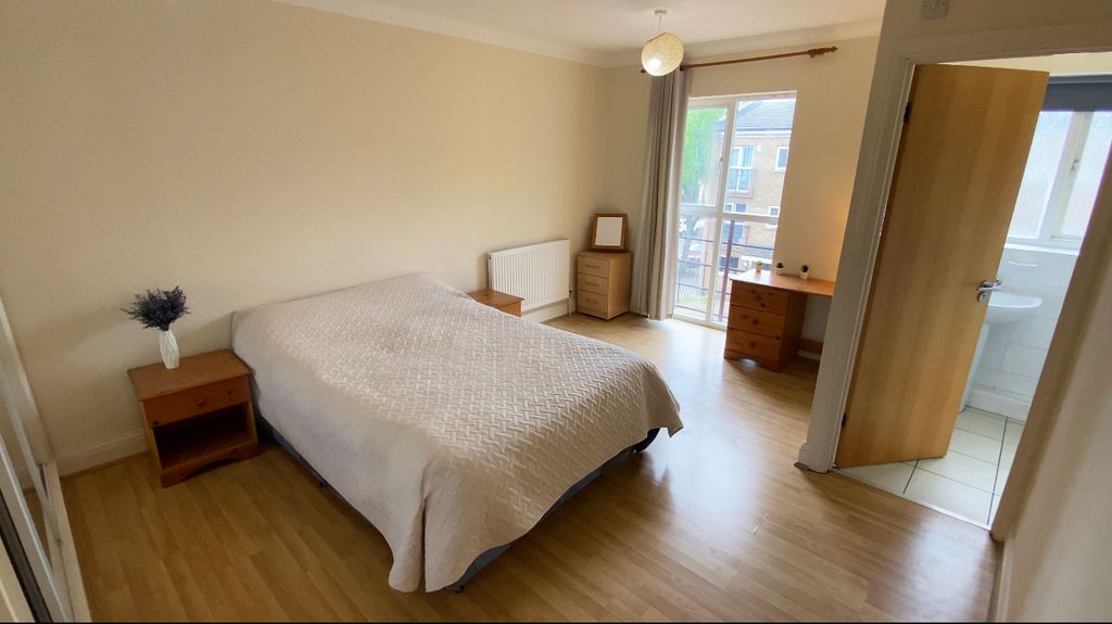 Property photo 1 of 16 Room B. En Suite