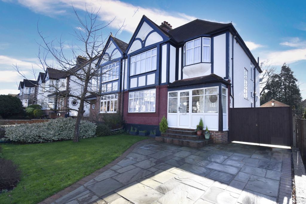 Property photo 1 of 18