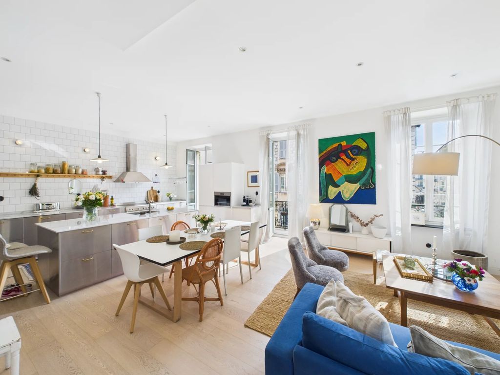 Property photo 1 of 32