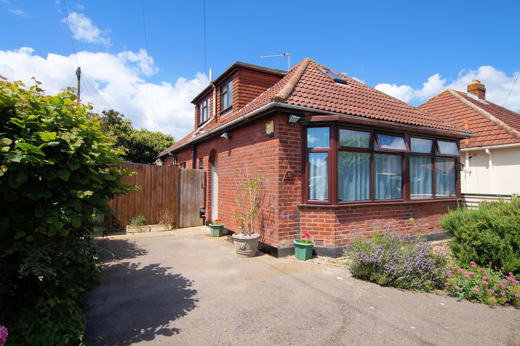 Property photo 1 of 22 Front